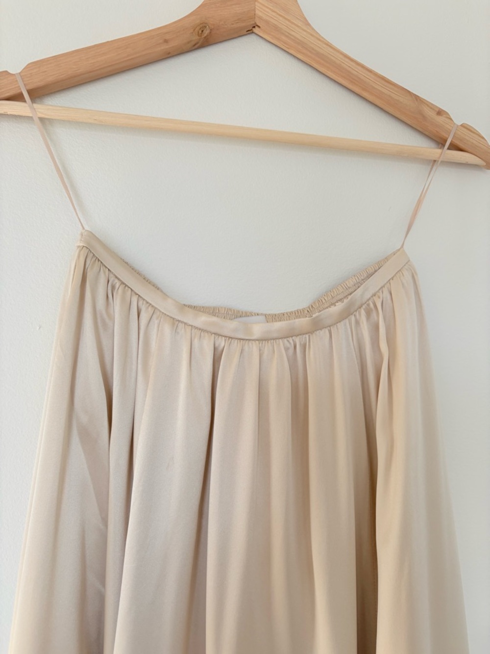 NEW Reformation Gemma Long Silk Skirt Almond Cream Elastic Waist | US 0 UK 4 - Picture 8 of 12